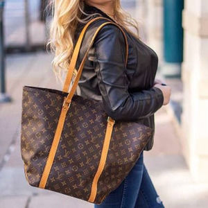 💎✨AUTHENTIC✨💎Louis Vuitton Monogram Tote bag